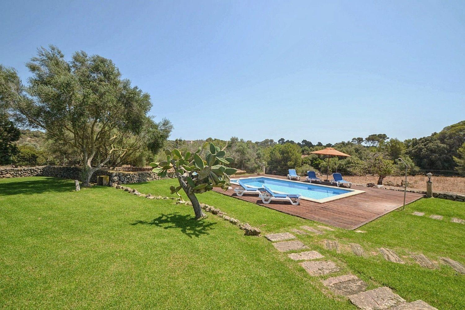 Gemuetlich Eingerichtetes Mit Pool In Der Naehe Von Porto Cristo Ferienhaus *