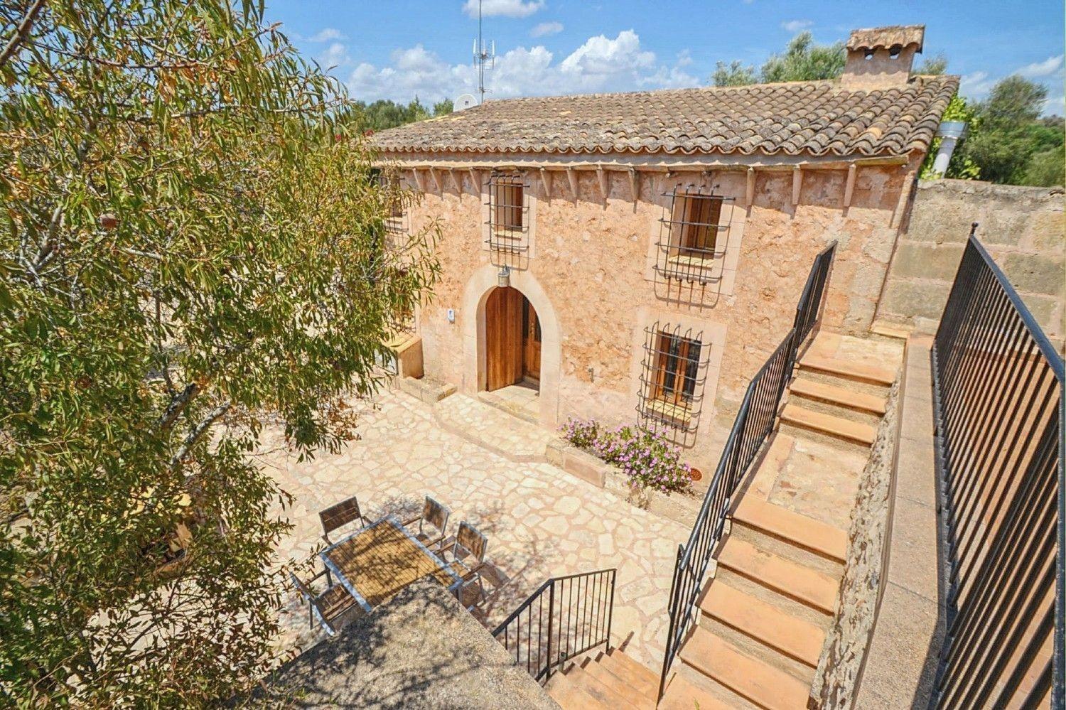 Gemuetlich Eingerichtetes Mit Pool In Der Naehe Von Porto Cristo Ferienhaus *